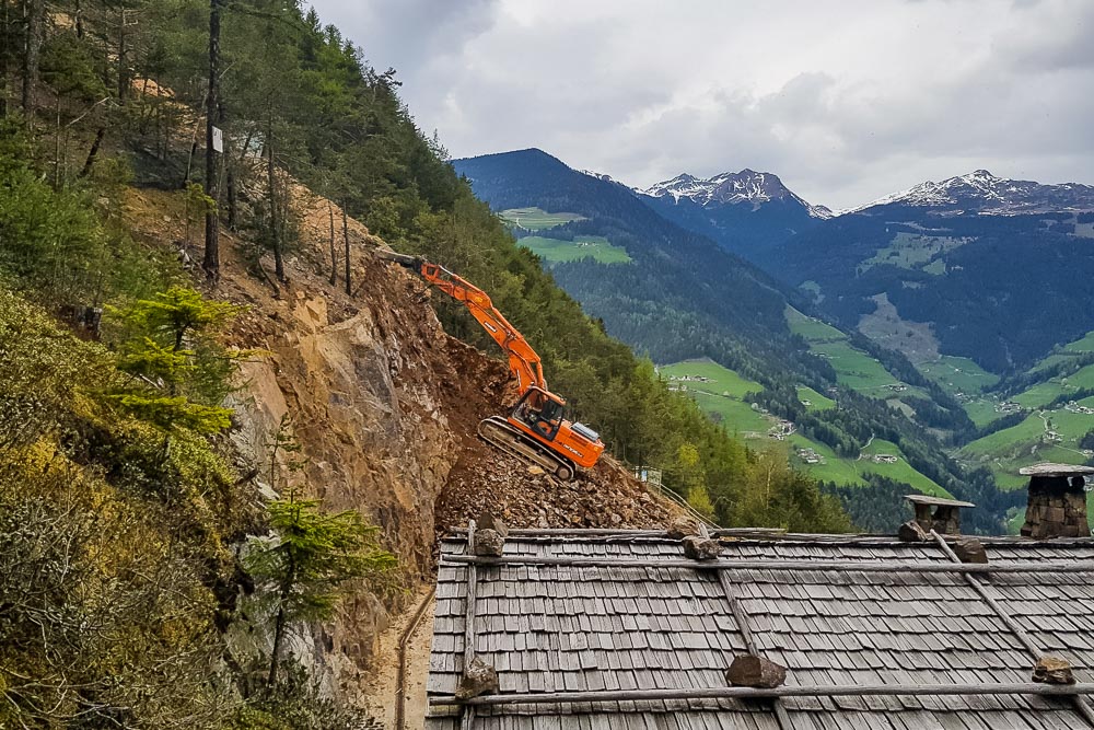 Tiefbau Hofer Baggerarbeiten Eisacktal Südtirol Aushub