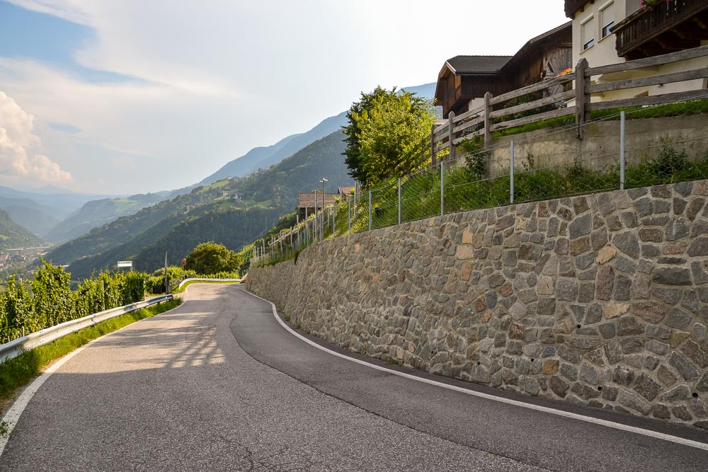 Tiefbau Hofer Baggerarbeiten Eisacktal Südtirol Steinmauer